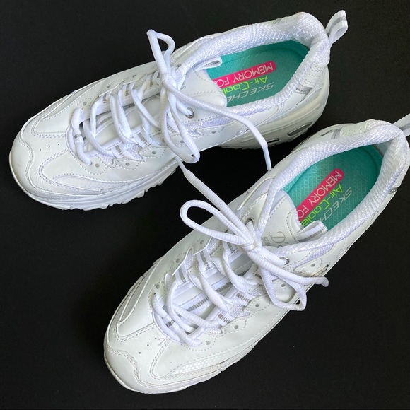 Skechers Memory Foam Sneakers 9.5 - Picture 2 of 9